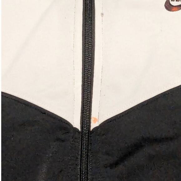 Black & White Nike Women's Windrunner Crop Jacket Size L - Picture 3 of 6
